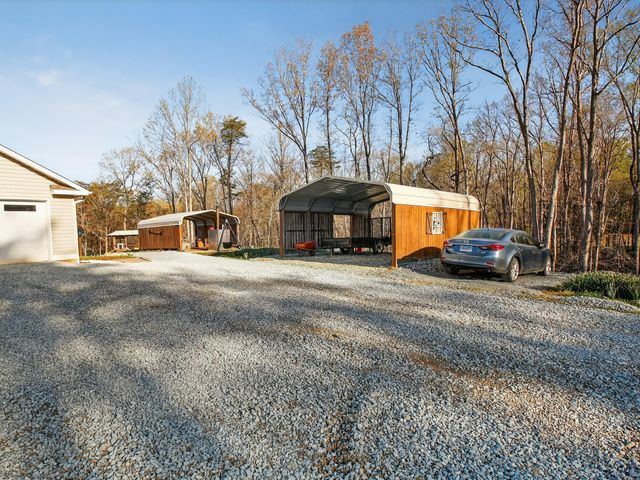 498 Meeks RD, Penhook, VA 24137