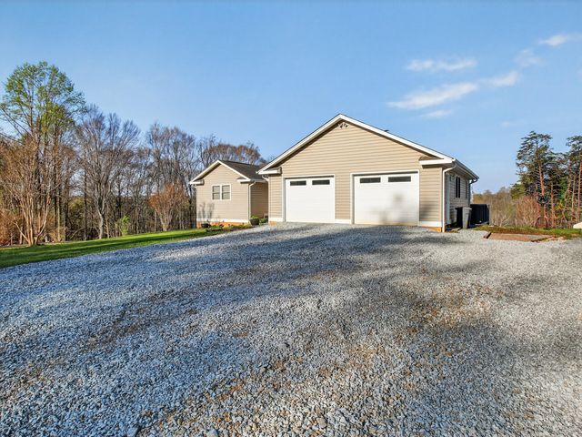 498 Meeks RD, Penhook, VA 24137