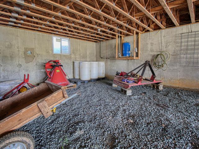 498 Meeks RD, Penhook, VA 24137