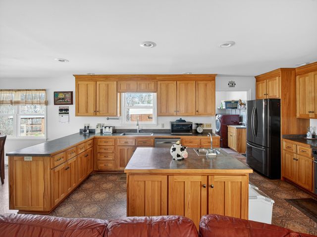 498 Meeks RD, Penhook, VA 24137