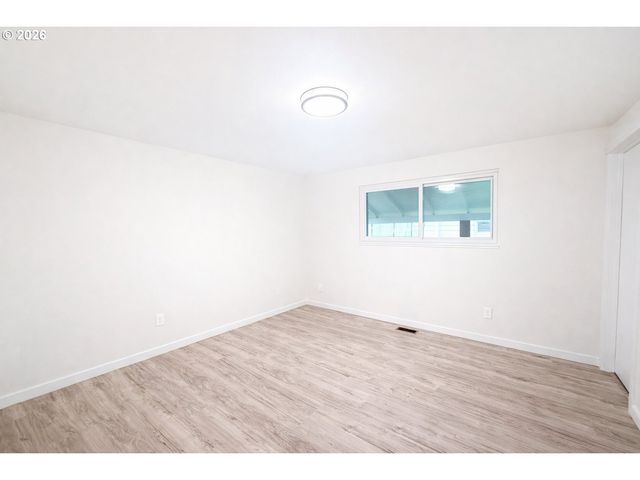 2617 N ARGYLE St, Portland, OR 97217