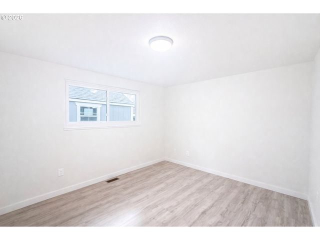 2617 N ARGYLE St, Portland, OR 97217