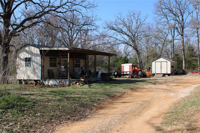 10000 ST HWY 31, Malakoff, TX 75148