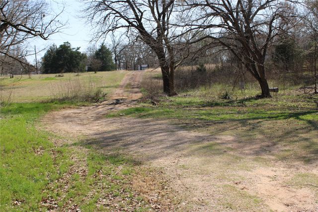 10000 ST HWY 31, Malakoff, TX 75148