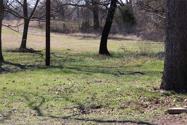 10000 ST HWY 31, Malakoff, TX 75148