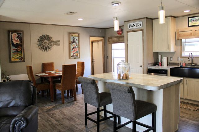 10000 ST HWY 31, Malakoff, TX 75148