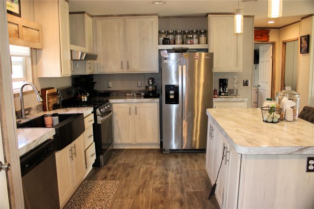 10000 ST HWY 31, Malakoff, TX 75148