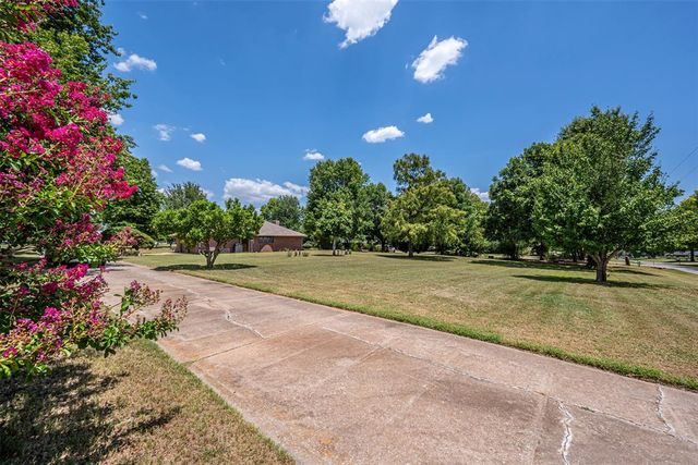 5807 E Tyler Drive, Tuttle, OK 73089