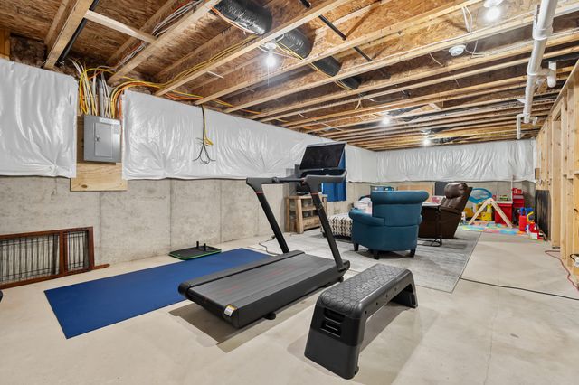 5211 Lake Pines Court, Pavilion Twp, MI 49097
