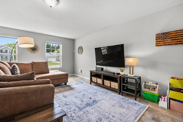 5211 Lake Pines Court, Pavilion Twp, MI 49097