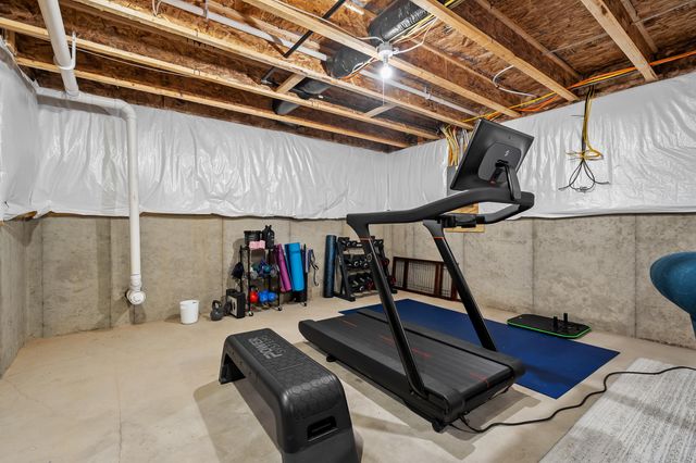 5211 Lake Pines Court, Pavilion Twp, MI 49097