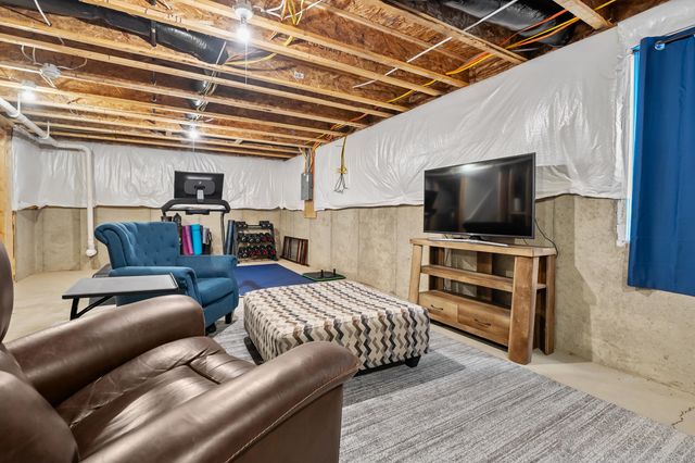 5211 Lake Pines Court, Pavilion Twp, MI 49097