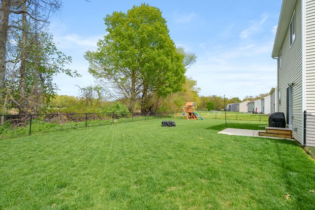 5211 Lake Pines Court, Pavilion Twp, MI 49097