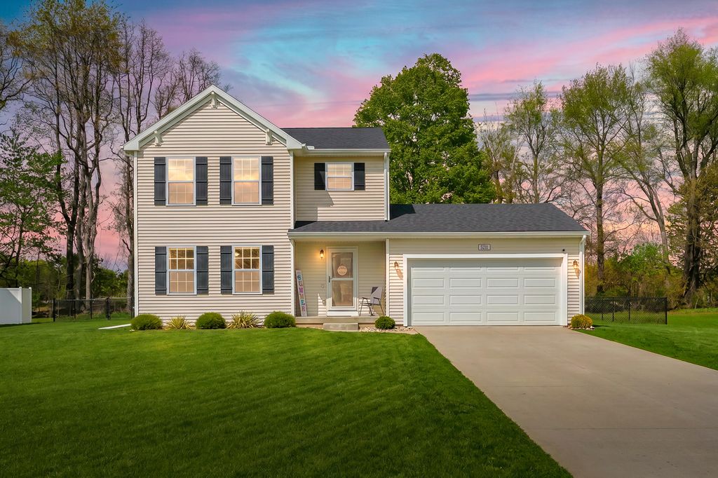 5211 Lake Pines Court, Pavilion Twp, MI 49097