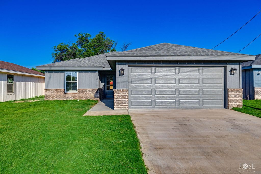 Image 1 of property listing at 3615 Grape Creek Road, San Angelo, TX 76903