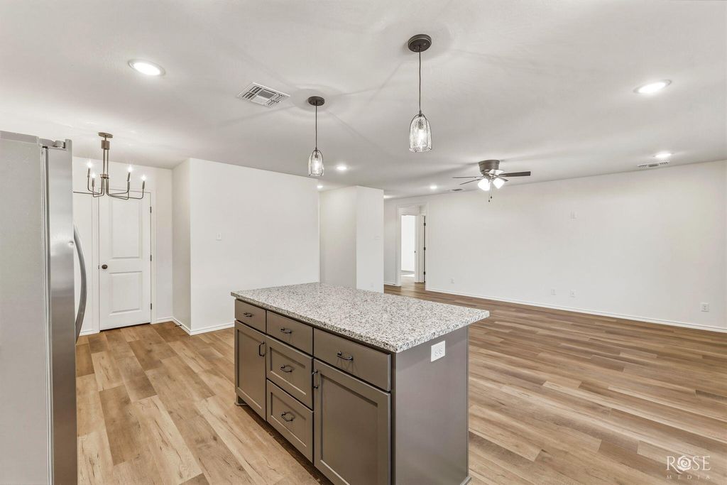 Image 13 of property listing at 3615 Grape Creek Road, San Angelo, TX 76903
