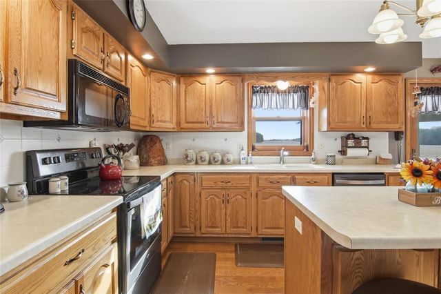 N13946 County Highway U, New Auburn, WI 54757