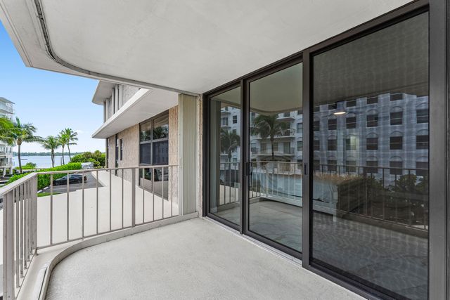 3200 S OCEAN Boulevard A202, Palm Beach, FL 33480