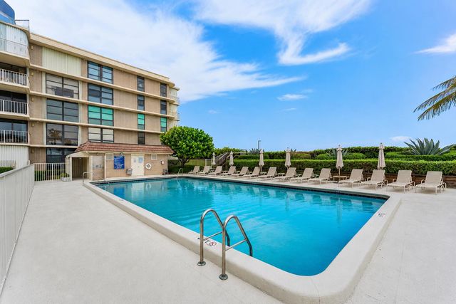 3200 S OCEAN Boulevard A202, Palm Beach, FL 33480