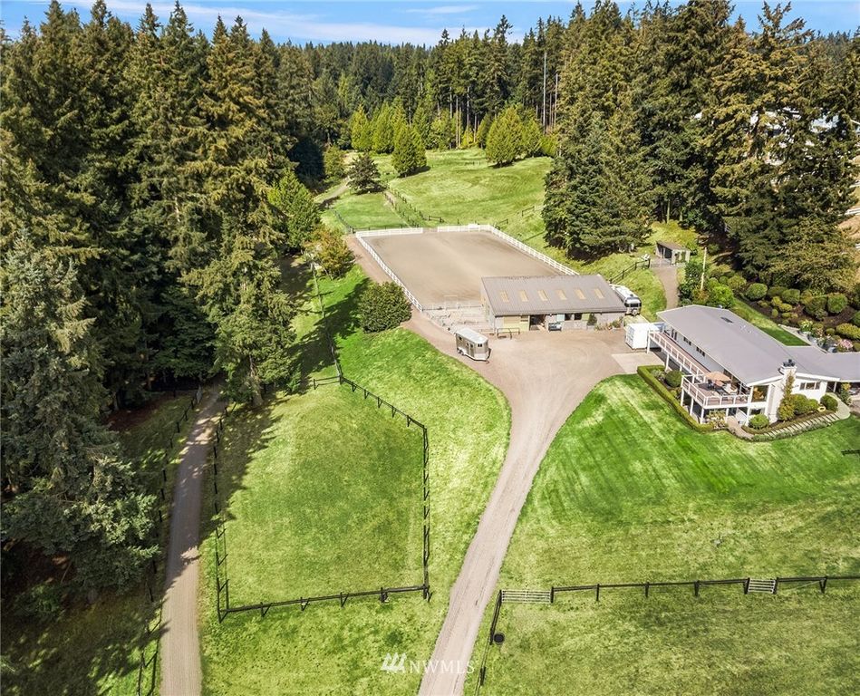 Image 1 of property listing at 16020 NE 145th Street, Woodinville, WA 98072