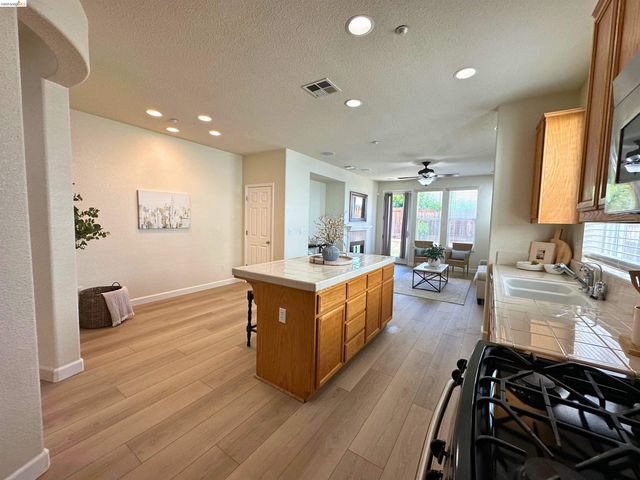1547 Solitude Way, Brentwood, CA 94513