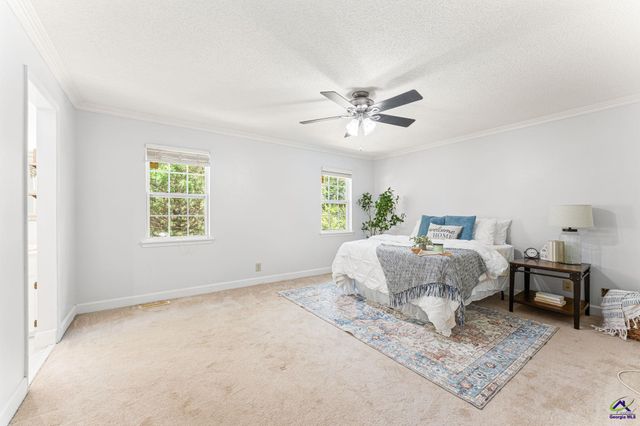 102 Crestwood Circle, Centerville, GA 31028