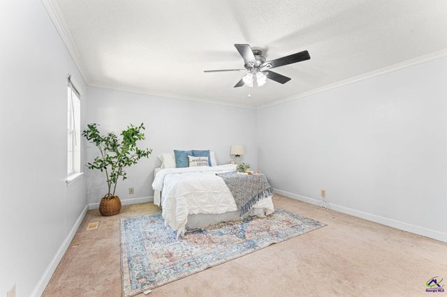 102 Crestwood Circle, Centerville, GA 31028