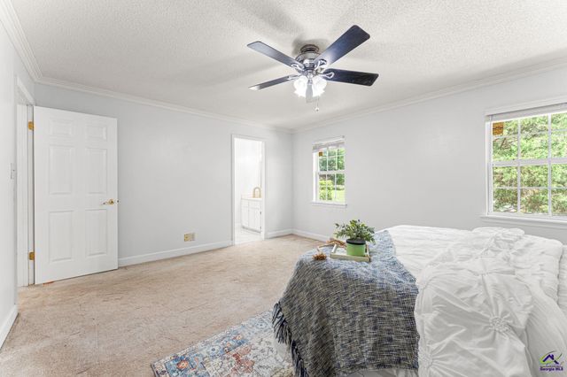 102 Crestwood Circle, Centerville, GA 31028