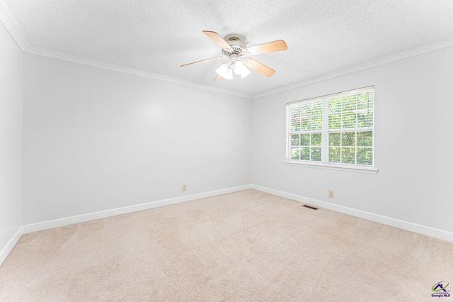 102 Crestwood Circle, Centerville, GA 31028