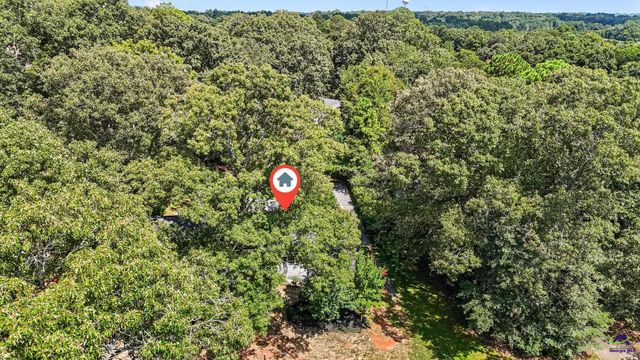 102 Crestwood Circle, Centerville, GA 31028