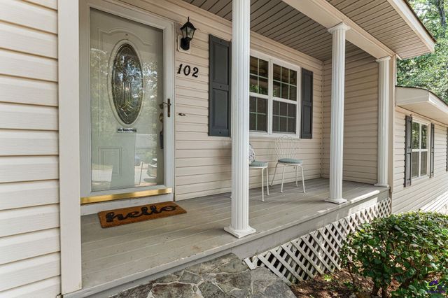 102 Crestwood Circle, Centerville, GA 31028