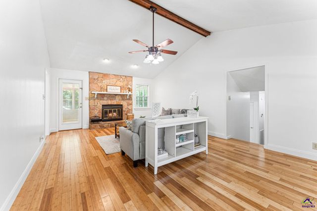 102 Crestwood Circle, Centerville, GA 31028