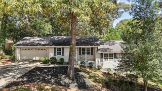 102 Crestwood Circle, Centerville, GA 31028