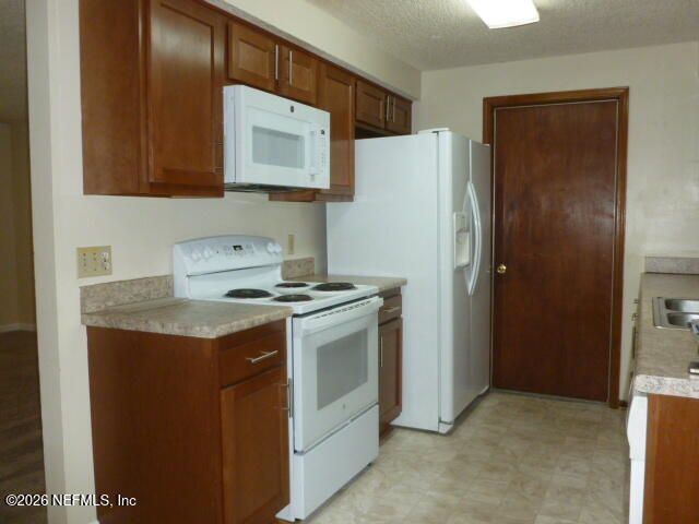 2656 PINEWOOD Boulevard E, Middleburg, FL 32068