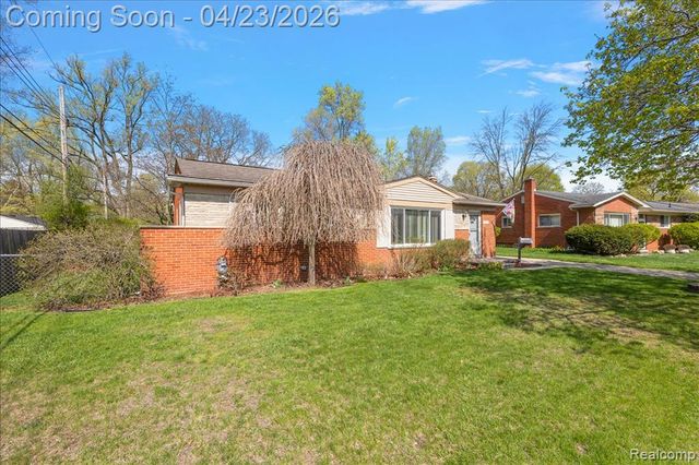 19323 Ingram Street, Livonia, MI 48152