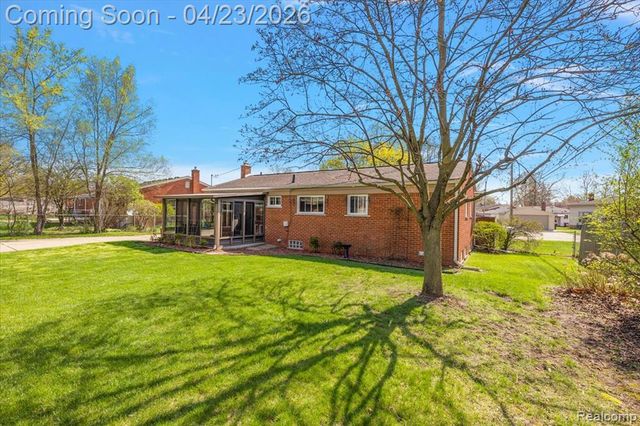 19323 Ingram Street, Livonia, MI 48152