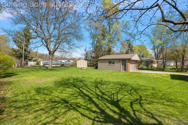 19323 Ingram Street, Livonia, MI 48152