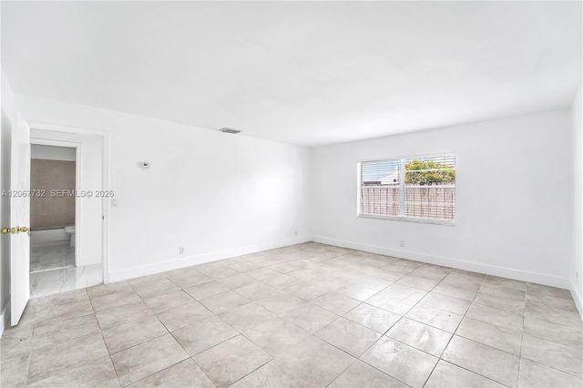 9242 SW 18th Road, Boca Raton, FL 33428