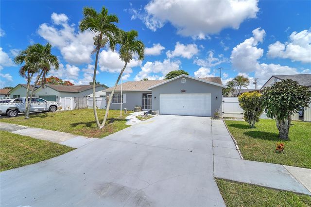 9242 SW 18th Road, Boca Raton, FL 33428