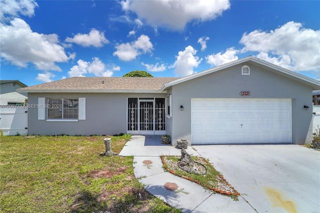 9242 SW 18th Road, Boca Raton, FL 33428