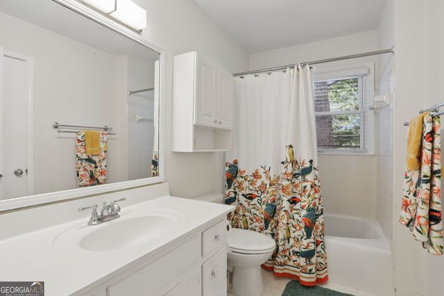 4357 Bishop Hollow Court, Dunwoody, GA 30338