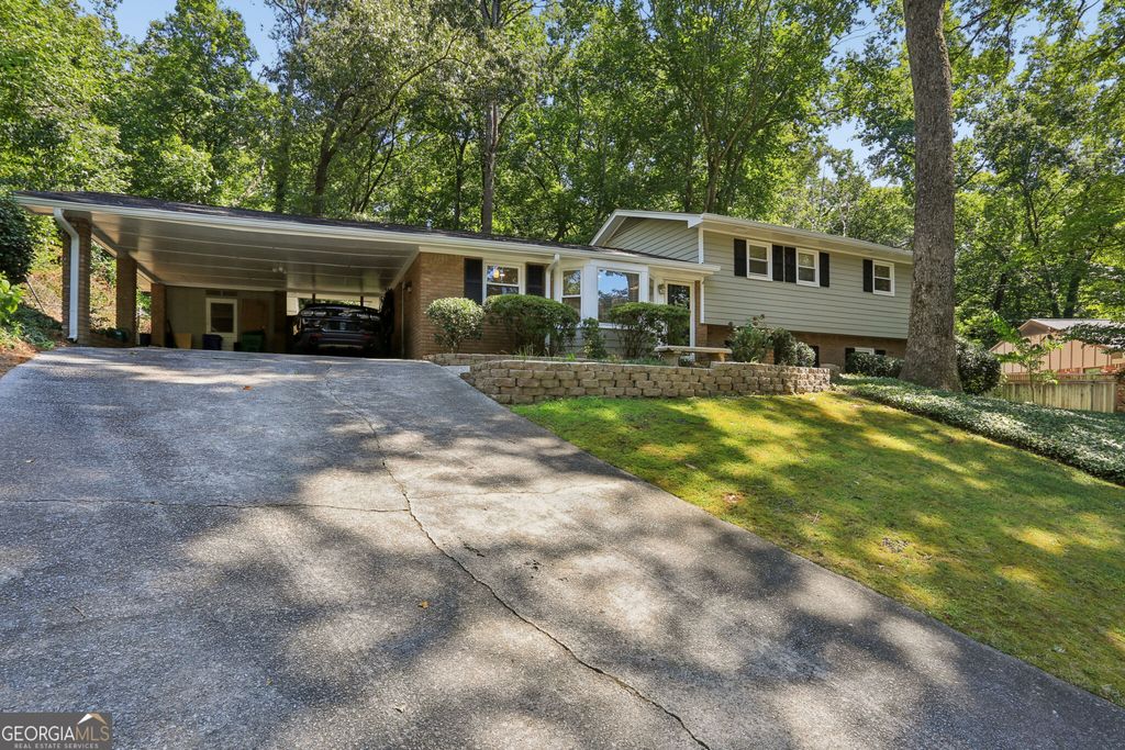 4357 Bishop Hollow Court, Dunwoody, GA 30338