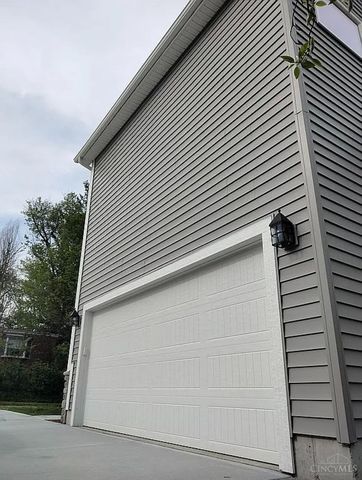 8109 Maxfield Lane, Madeira, OH 45243