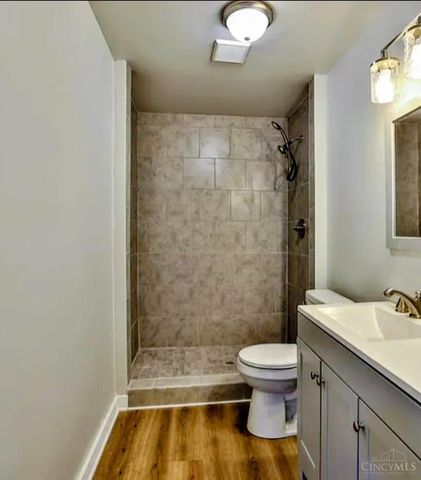 8109 Maxfield Lane, Madeira, OH 45243