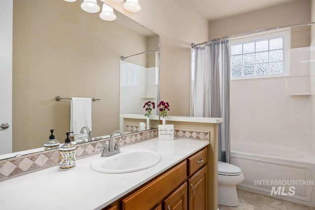 1841 Canyon Park Ct, Twin Falls, ID 83301