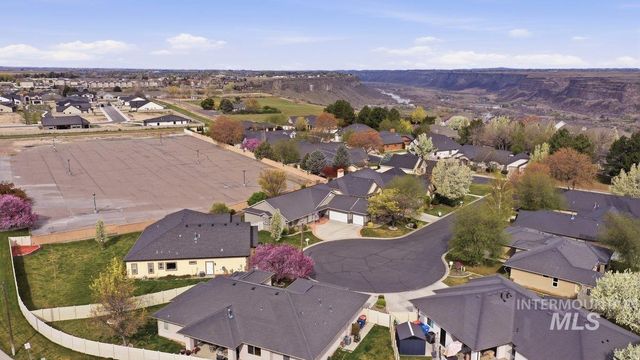 1841 Canyon Park Ct, Twin Falls, ID 83301