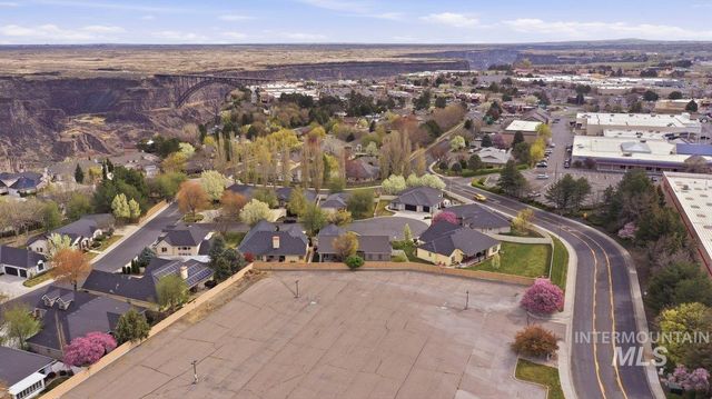 1841 Canyon Park Ct, Twin Falls, ID 83301
