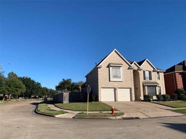 12203 Meadow Lane Court, Meadows Place, TX 77477
