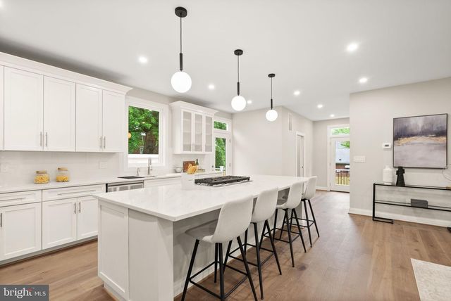 5709 5TH ST S, Arlington, VA 22204