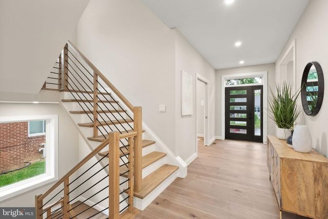 5709 5TH ST S, Arlington, VA 22204